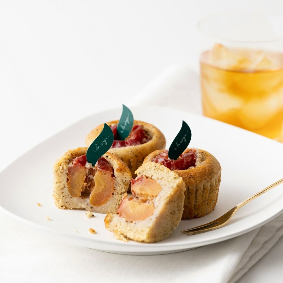 姫りんごが贅沢に丸ごと１個入ったマフィン